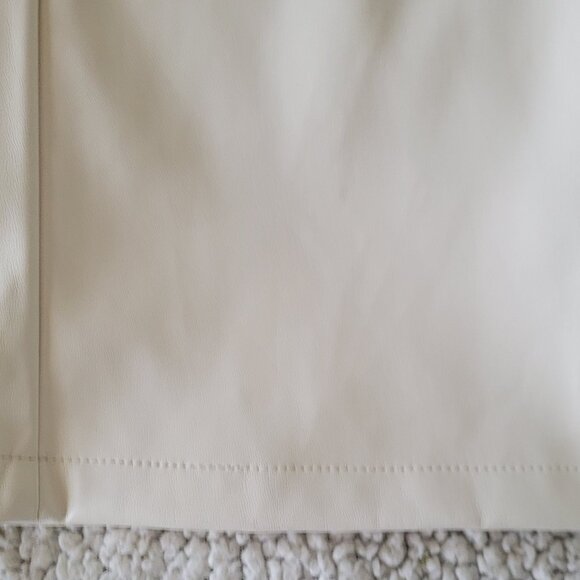 Lucy Paris size medium faux cream colored leather pants - Picture 5 of 5